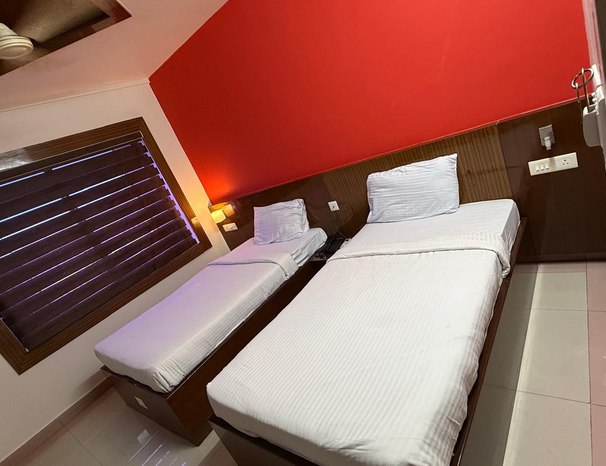 Rooms available in Thalassery- Sea Pearl