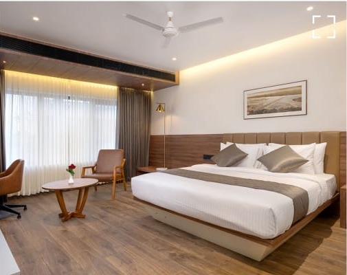  Rooms in Vadakara, Lodge in Vadakara :Crystal Suites Hotel and Hospitality