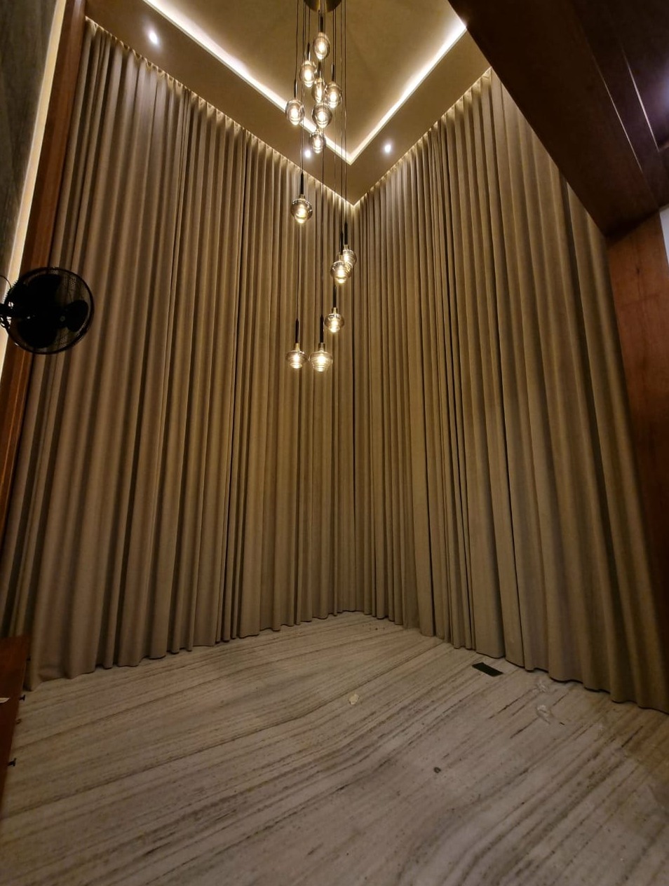 Curtain work vadakara, curtain work nadapuram, curtain work kuttiyadi, curtain work thalassery, Decasa interiors 