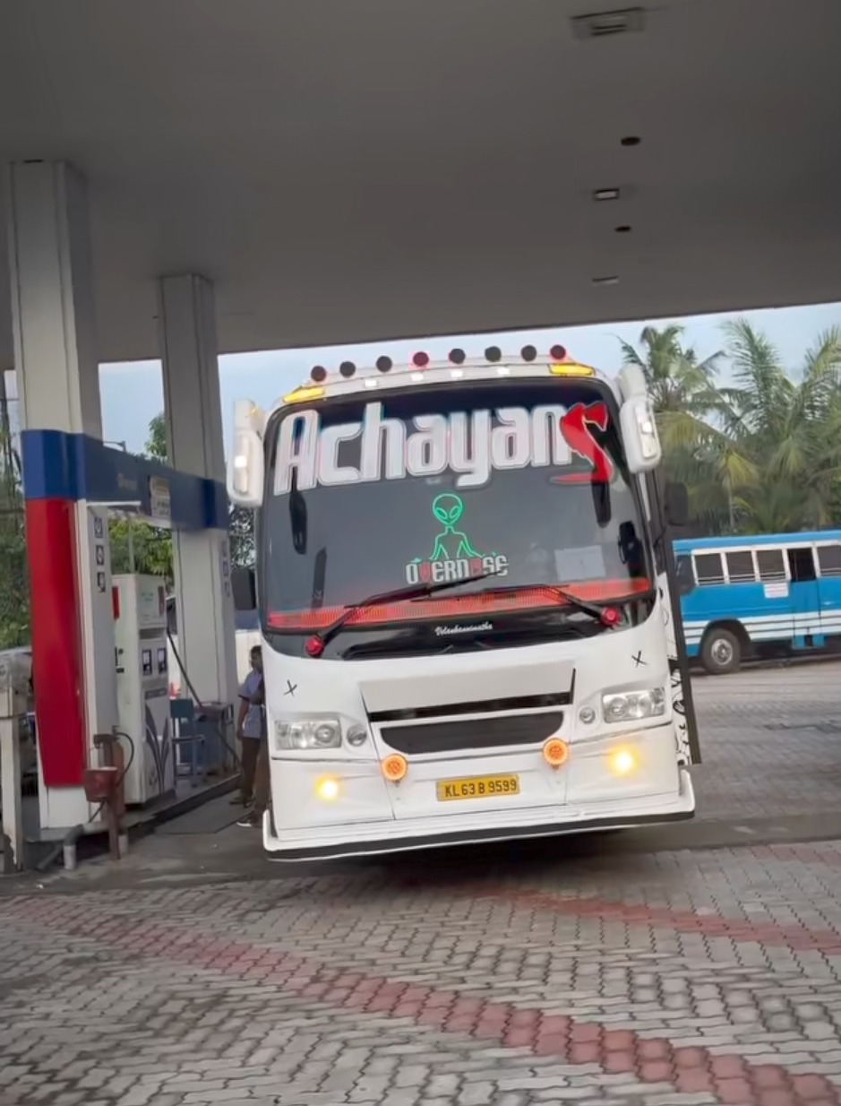 Tourist bus ammadam thrissur, tourist bus service thrissur ammadam, Achayans Travelhub 