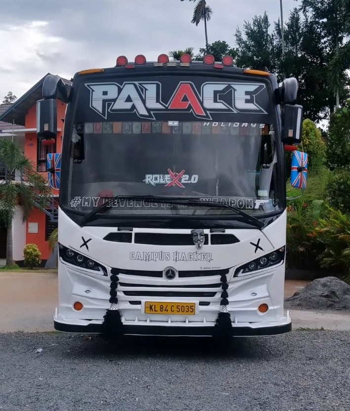 Tourist Bus Kondotty, Travel Agency kondotty, Palace Holidays