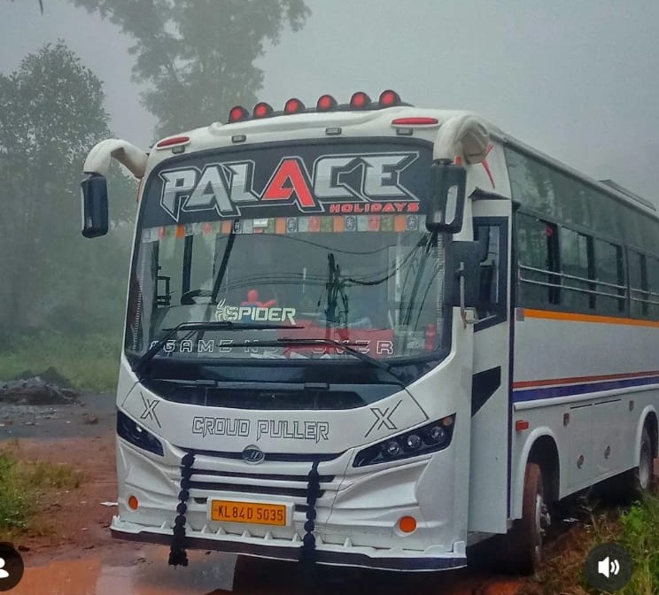 Tourist Bus Kondotty, Travel Agency kondotty, Palace Holidays