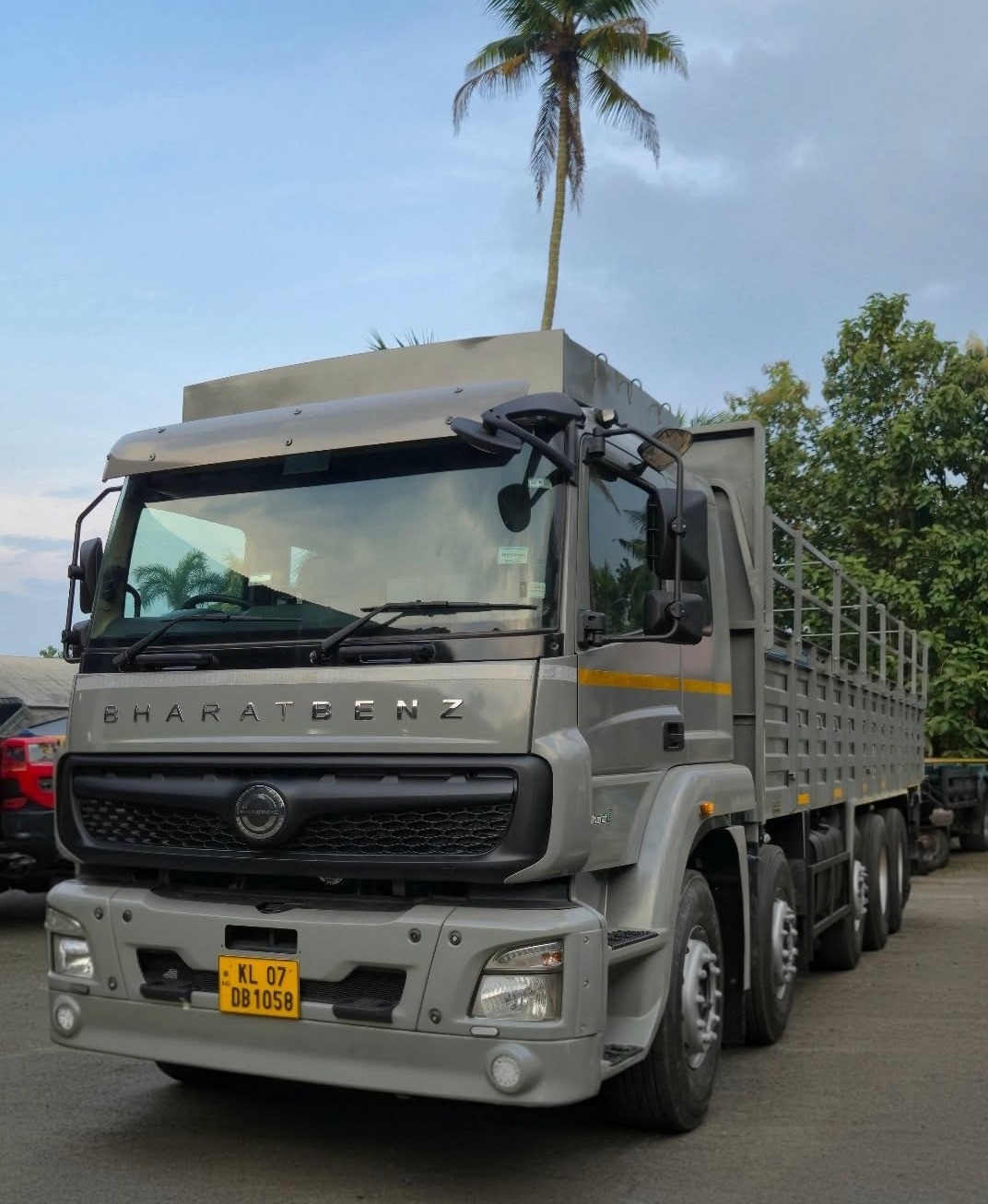 Torres body work,Trailer Body work ,Tipper Body work perumbavoor ernakulam kochi, Super Automotives & Engineering Work