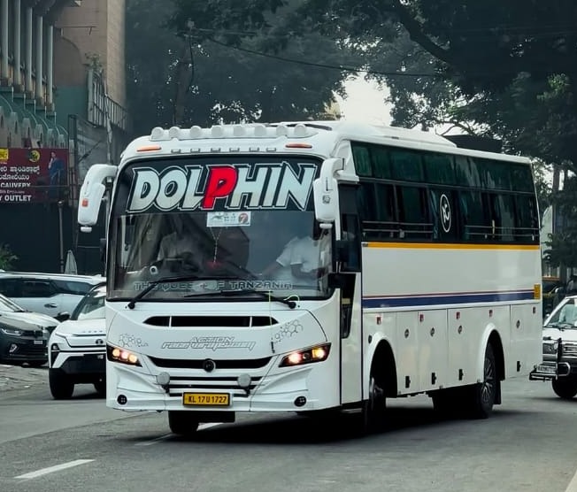 Tourist Bus Areekode Malappuram,Tourist Bus Service Areekode Malappuram,Dolphin Holidays  