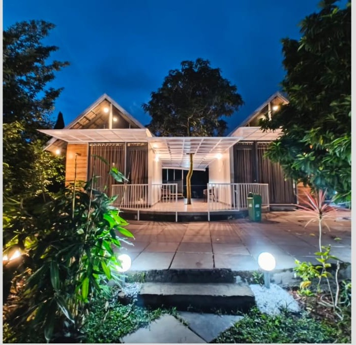 Resort in Poovaranthode Calicut, Stay in  Poovaranthode  Calicut, Cloud stories Resort  