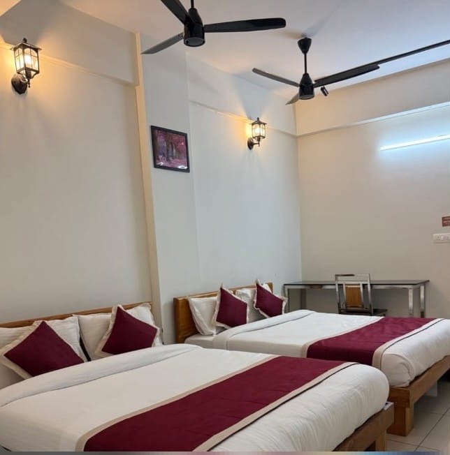 Tourist Home in Calicut,Lodge in Calicut,Omkaar Tourist Home Calicut