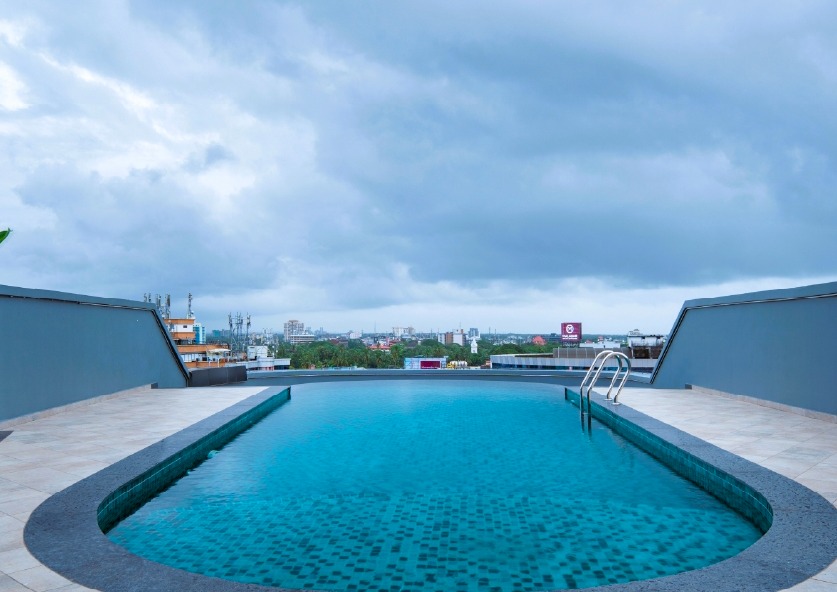 Hotel Calicut, Resort Calicut, Luxury Stay Calicut,Oshin Hotel & Resort  