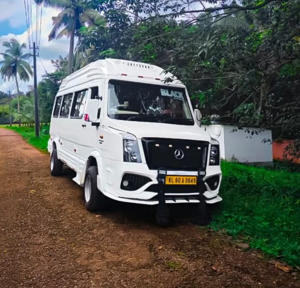 Tourist Bus Trivandrum,Tourist Bus Kollam, Traveller Trivandrum,Traveller Kollam,Black Roadlines 