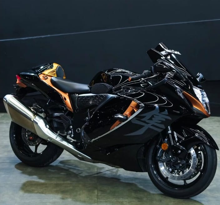 Car Detailing Hilite Mall Calicut, Car Detailing Studio Hilite Mall Calicut,Rider’s Cartel Detailing Studio  