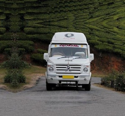 Tourist Bus Pandalam, Traveller Pandalam,Taxi Service Pandalam,Dwaraka Travels Pandalam