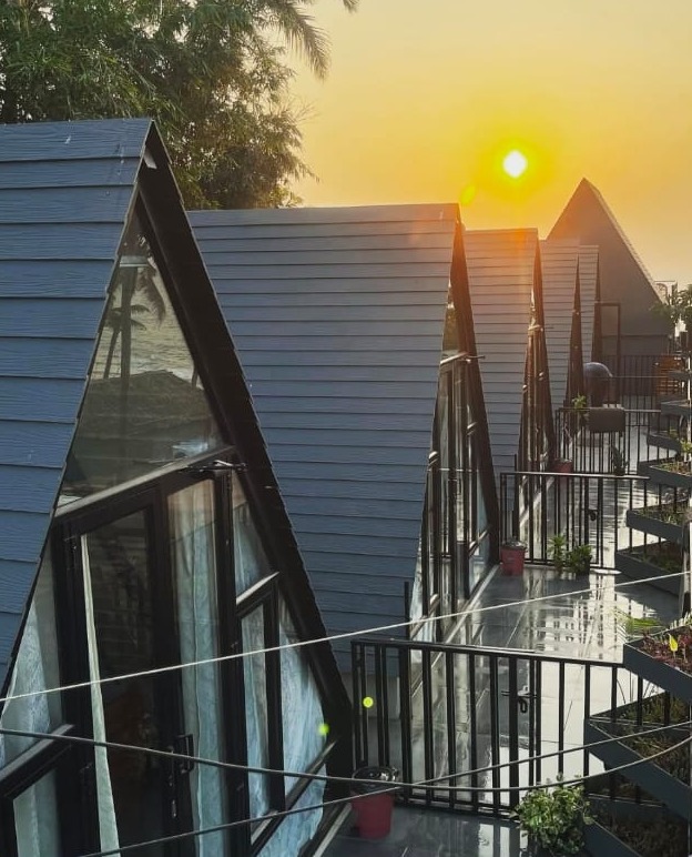 Beach Resort Varkala,Chalet Resort Varkala,Resort Varkala,Stay in Varkala,Antiliya Chalets  