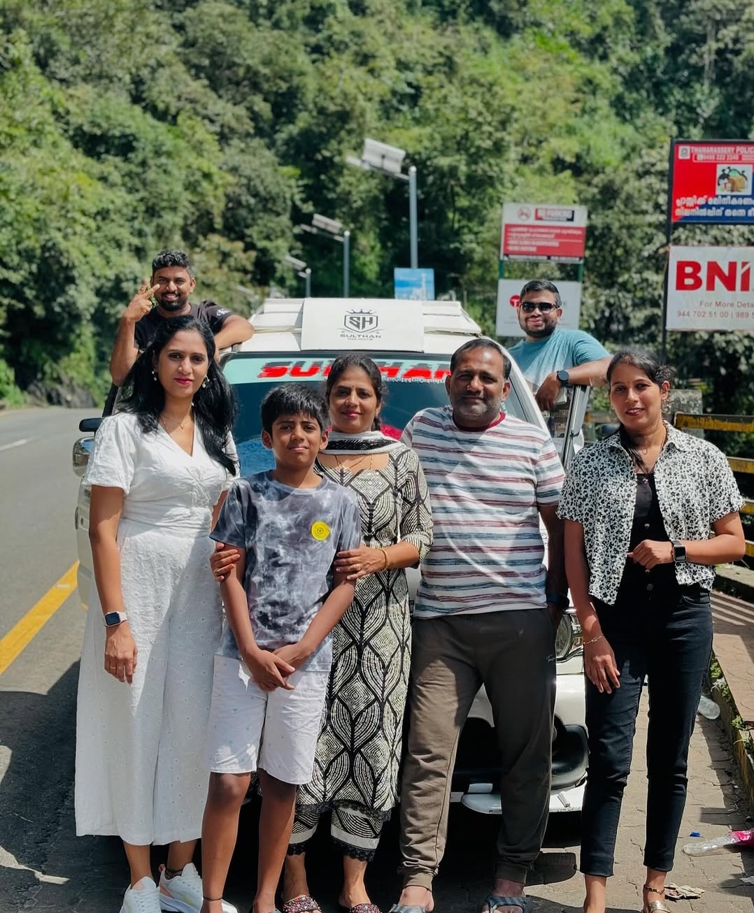 Taxi service in Wayanad, Traveller service in Wayanad, Tourist bus service in Wayanad, Sulthan Holidays Wayanad Kalpetta 