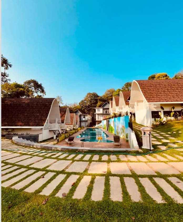 Luxury Resort Chundale Wayanad,Luxury Stay Chundale Wayanad,Hotel Resort Chundale Wayanad ,The Golf Valley Resort  