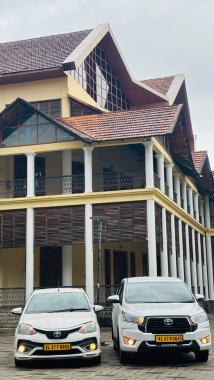 Tourist bus service Kodungallur , Taxi service Kodungallur, Tourist bus Taxi and traveller booking service Kodungallur,  Hybrid Holidays 