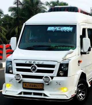 Traveller service in kadirur,Traveller booking in kadirur,Empuraan Travel Hub 