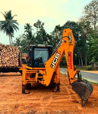 Timber transport in  panackappalam kottayam,Earth Movers JCB Hitachi Tipper service in panackappalam kottayam,Aradhya Group 