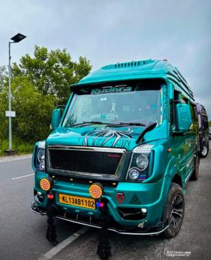 Traveller service in mambaram kannur,Traveller booking in kannur mambaram,Tour operator in mambaram kannur, Rudhra Travel Hub