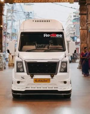Tourist bus service in kottayam,Traveller service in kottayam,Tour operator in kottayam,Bus tour agency in kottayam, Redbee Holidays
