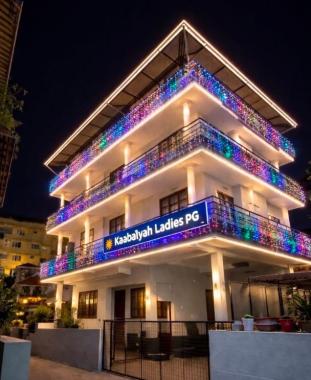  Ladies Hostel  near esi road ernakulam north kochi,Ladies PG  near esi road ernakulam north kochi,Kaabalyah Ladies Hostel & PG