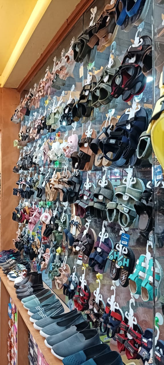 Footwear:  FASHION Corner Kakkattil