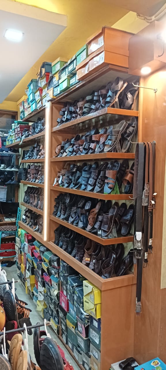 Footwear:  FASHION Corner Kakkattil