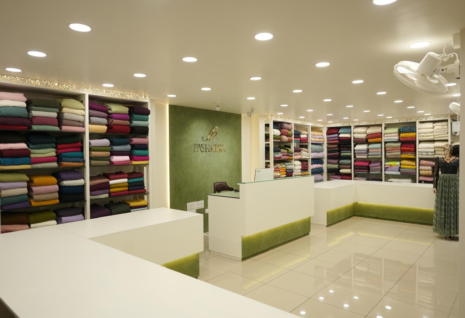 Running Material Kakkamvelly Nadapuram : Pashmina Fabrics 