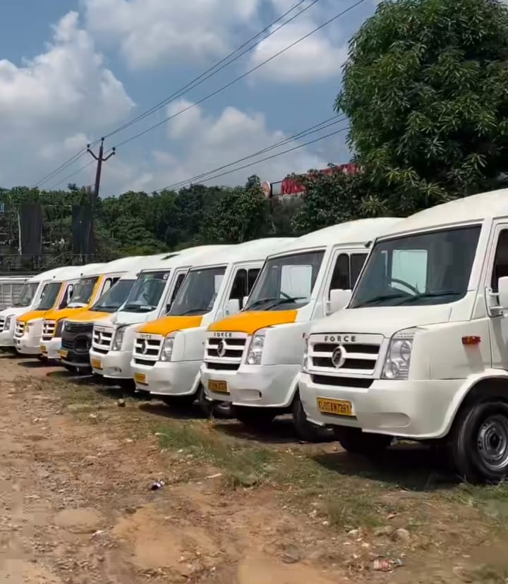 Second hand Force Tempo Traveller Seller  Thrissur  Chalakudy,Used Commercial Vehicle Seller  Thrissur chalakudy,Mecherys Travels 