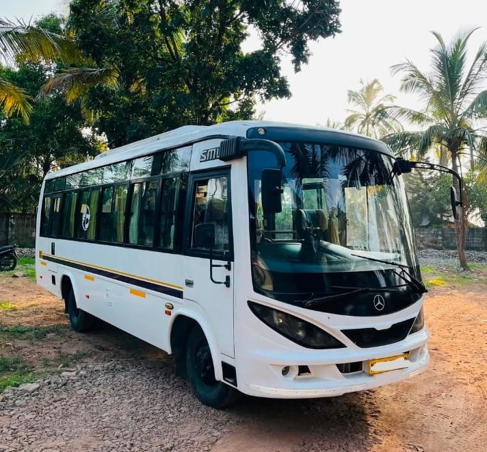 Second hand Force Tempo Traveller Seller  Thrissur  Chalakudy,Used Commercial Vehicle Seller  Thrissur chalakudy,Mecherys Travels 