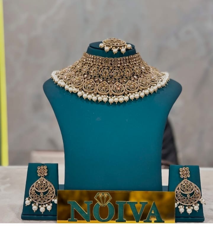 Bridal Dress Rental Kuttiady ,Perambra,Ornaments Rental Kuttiady Perambra, Noiva Rentals  Outfit & Jewellery