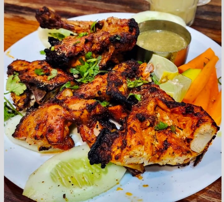 Restaurant Thekkady,Food Spot Thekkady  Kumily,Periyar Tiger Cafe  Restaurant 