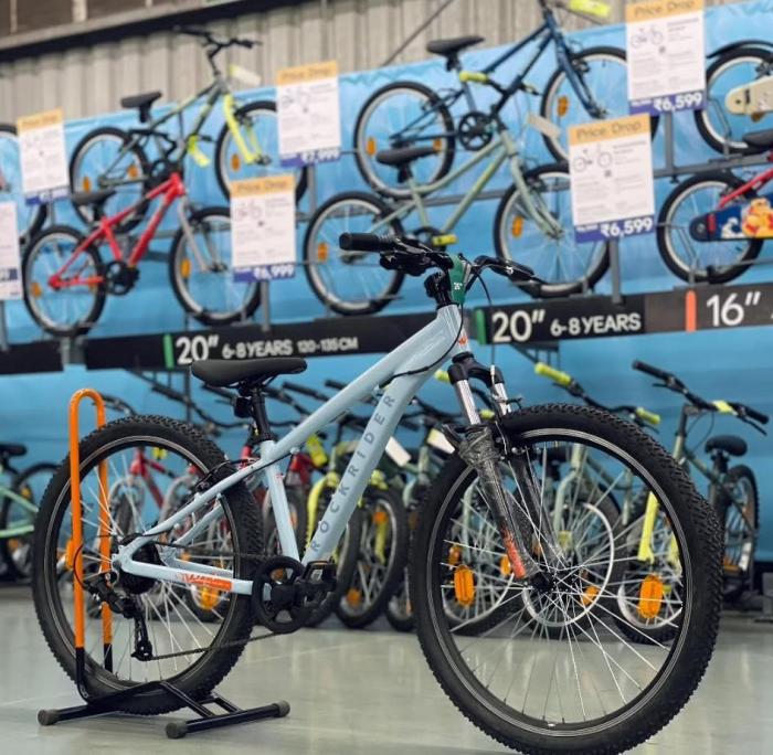 Sports shop in Vytilla, Best sports equipment store in Vytilla , Fitness equipment Vytilla , Buy sports gear in Vyttila, Kochi Arena 