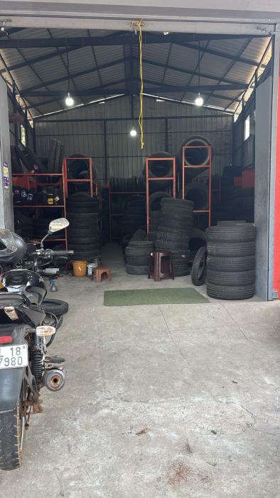 Used tyres in Kuttiady, Used tyre shop kuttiyadi, Imported Car Tyre in Kuttiyadi, Best Used Tyre shop Kuttiyadi, Jaf Tyers