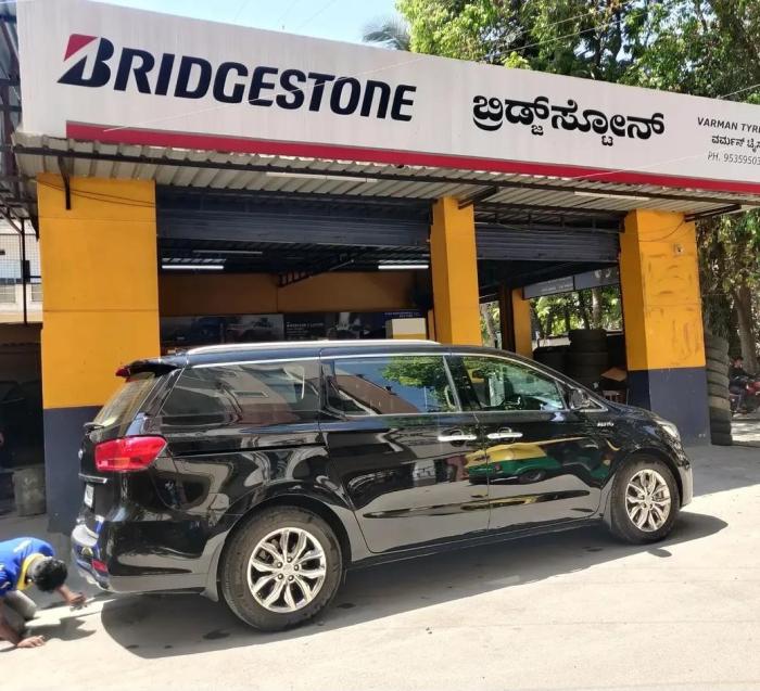 Tyre shop in JP Nagar Bangalore, Alloy wheels dealer  JP Nagar Bangalore, Wheel alignment and car wash  JP Nagar Bangalore, Varman Tyres 