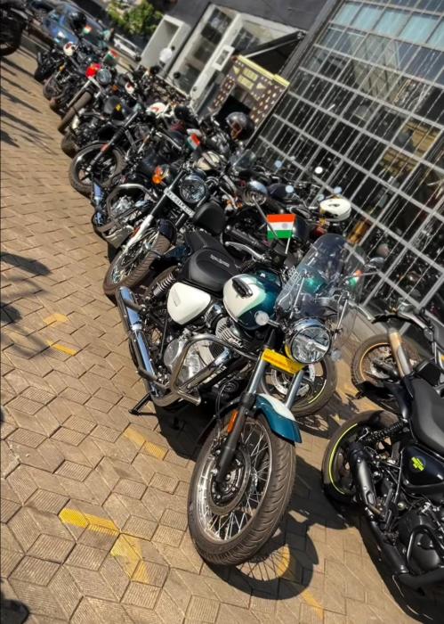 Royal Enfield showroom Thalassery, Royal Enfield service center Thalassery, Sharpline Royal Enfield 