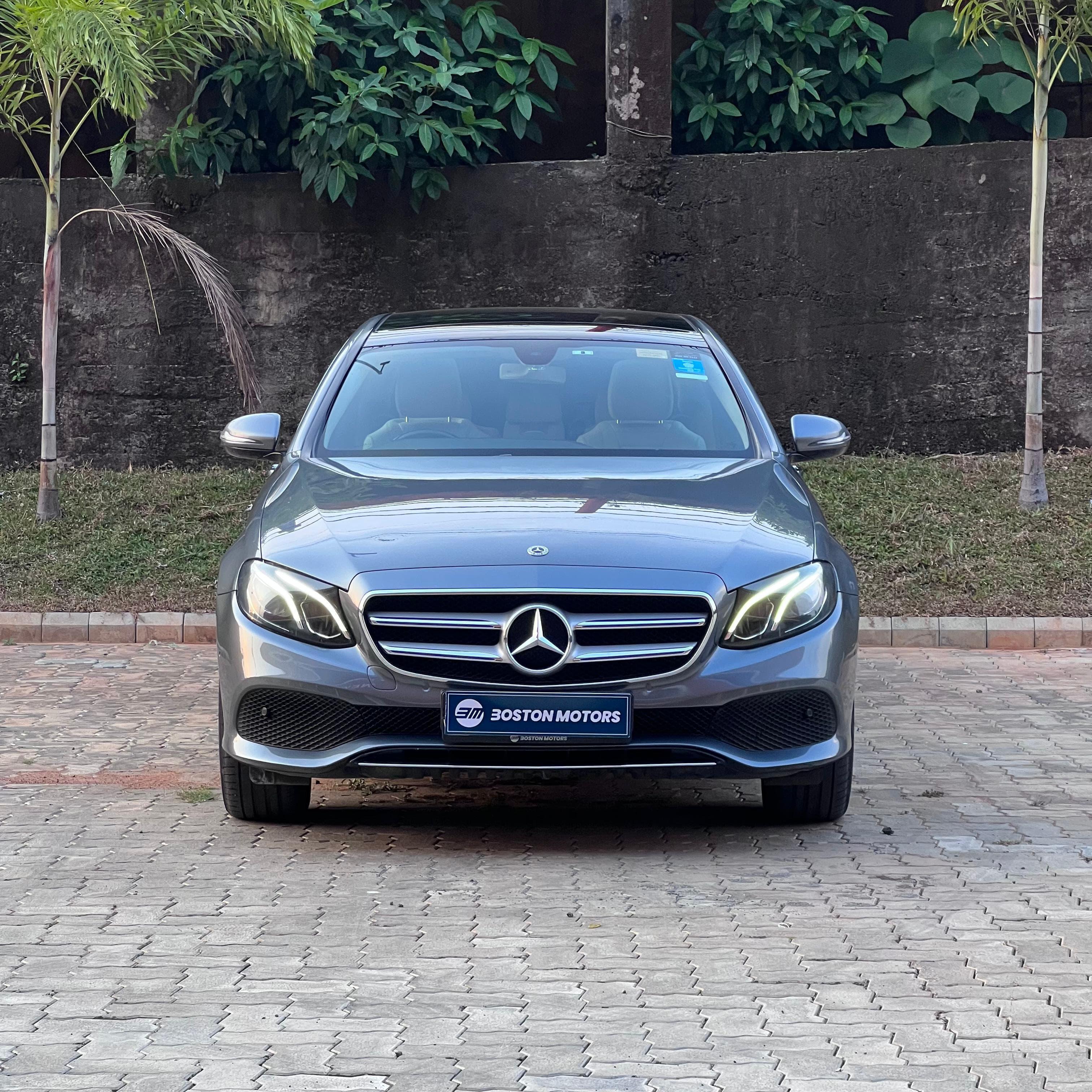 MERCEDES BENZ E220D LWB