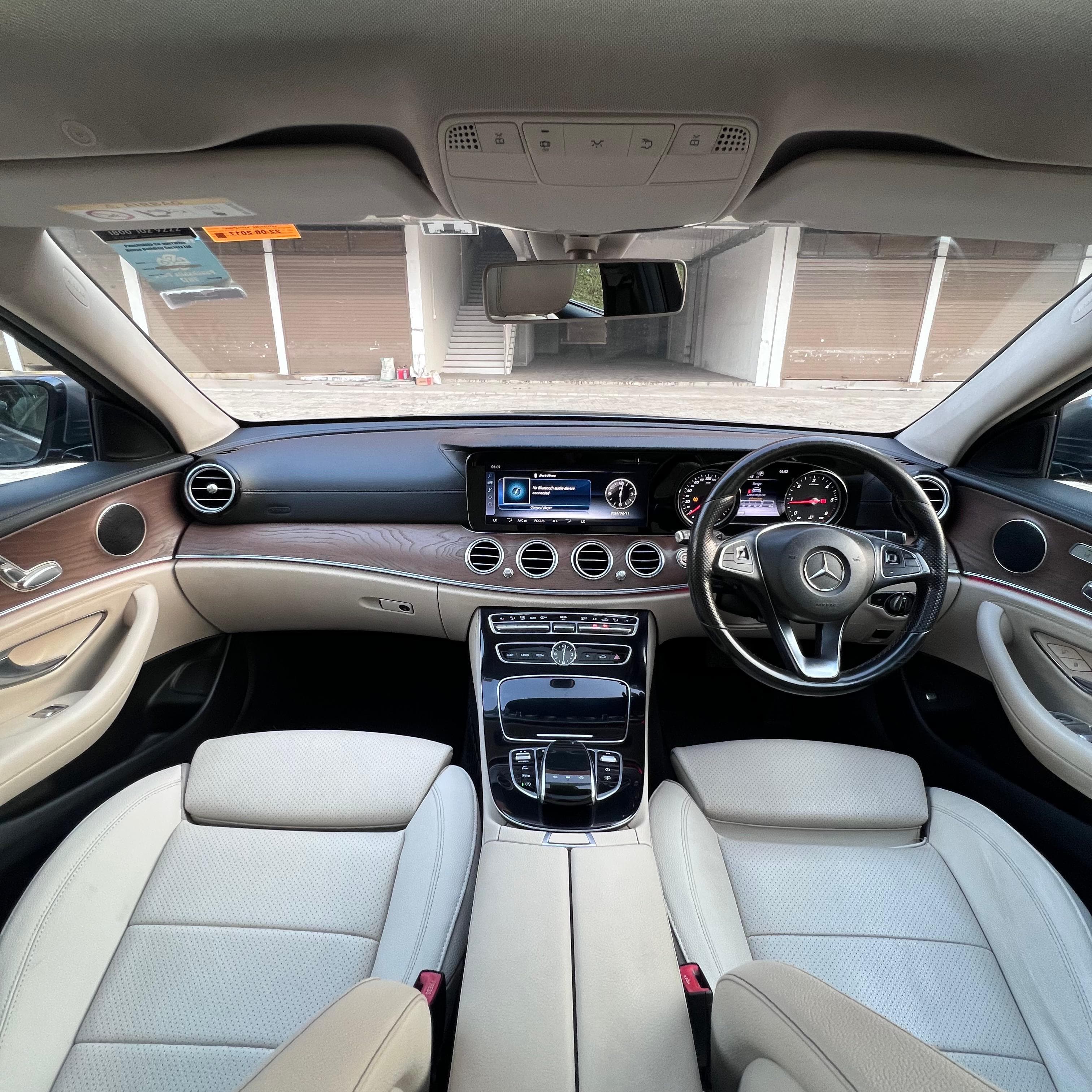 MERCEDES BENZ E220D LWB