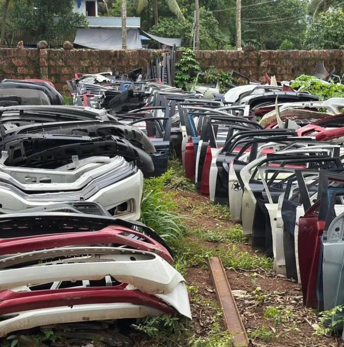 Used & Genuine car spare parts Kondotty, Engine Gearbox Body Avilable Kondotty Malappuram, Car Body Parts Online Delivery Kondotty Malappuram, AJ Auto spare 