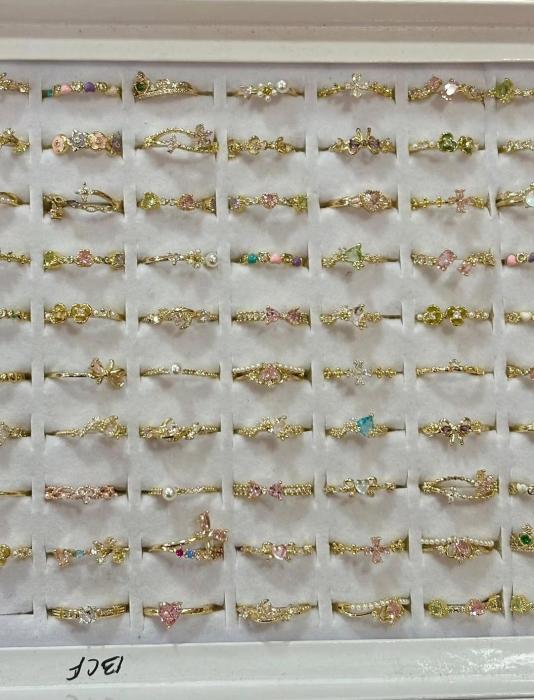 ​Fancy shop in Koduvally, Gift shop in Poonoor,  Jewelry and accessories Custom gift frames Poonoor Koduvally, Neelima Fancy and Gifts 