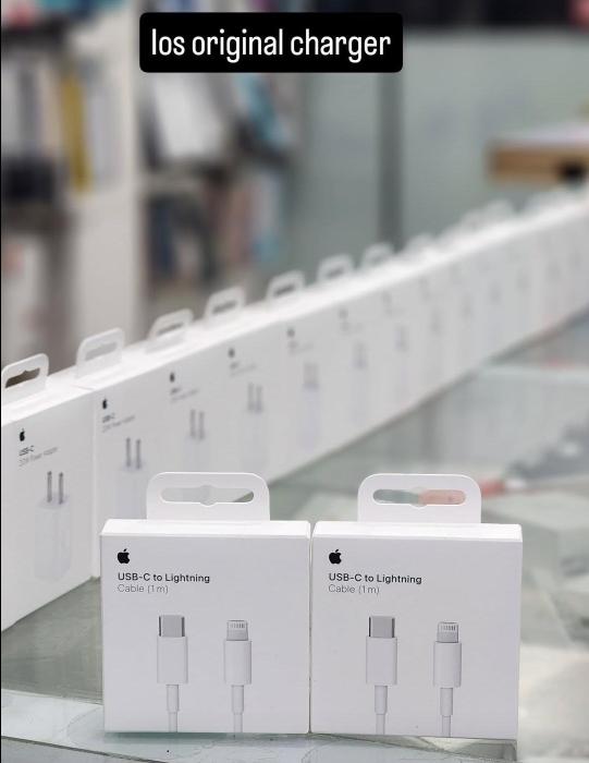New & used smartphones in Kallachi, Android & iOS sales and services in Kallachi, Mobile accessories in Kallachi, ​Pavizham Mobiles 