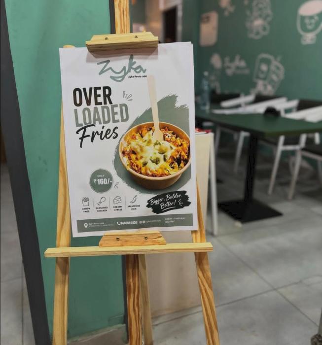 Restaurants in Vadakara, Cafes near Bank Road Vadakara,​ ​Zyka Restocafe 