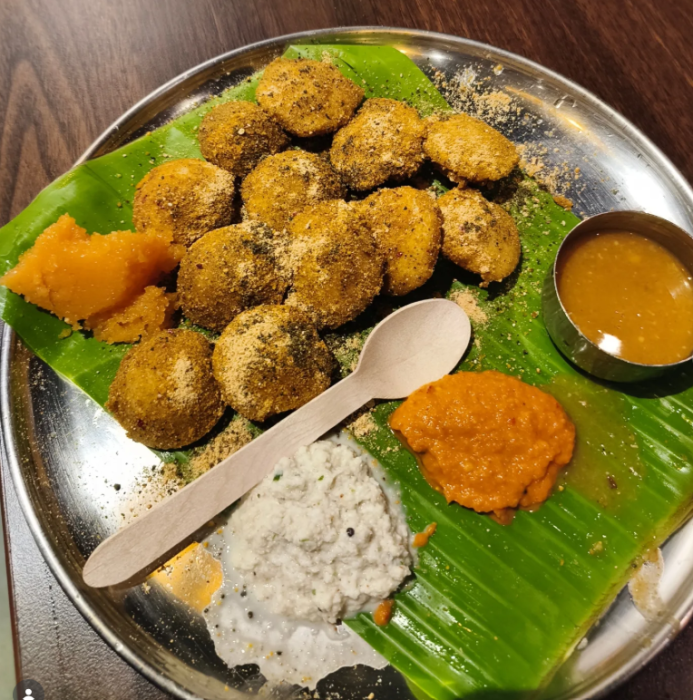 Best variety idlis in Palayam Kozhikode,Variety dosa in Palayam Kozhikode,Variety meals in palayam Kozhikode ,Suda Suda idli in Palayam kozhikode