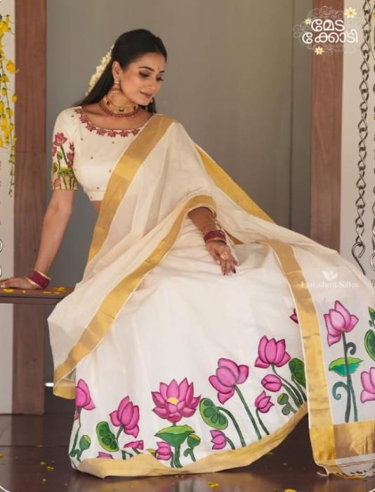 Clothing store in kottayam, Saree store in kottayam, Kanchipuram silk sarees in kottayam,Lakshmi Silks