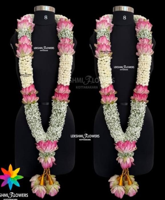 Florist in kottarakara,Flower shop in kottarakara,Wedding garlands in kottarakara,Flower bouquet in kottarakara,Lekshmi Flowers 