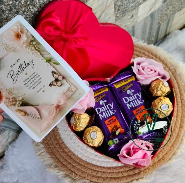 Customized Gift hampers in kottayam,Birthdays Anniversary Surprise gifts in kottayam,Gift hampers in kottayam,All kerala Gift hampers delivery,A&S Vibes 