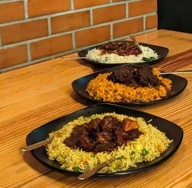  Restaurant in puthuppally kottayam,Food spot in puthuppally kottayam,Midtown Restaurant 