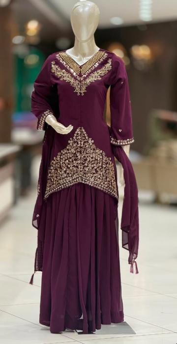 Clothing store in pan bazar tirur,Wedding collection in  pan bazar tirur,Bridal wear Groom wear kids wear in pan bazar tirur,Bridal Craft The Wedding  Mall  