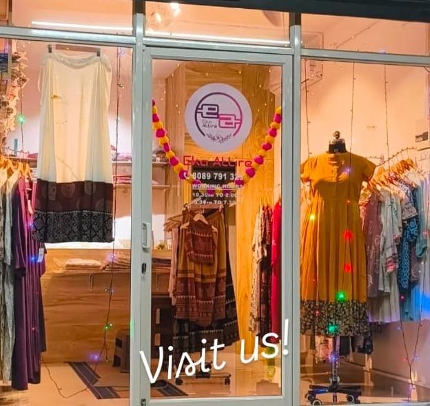 Women clothing store in calicut,Premium cotton kurtas sale in calicut,Cotton kurtas Handloom sarees Salwar sets Ajraks in calicut,Eka Attire 