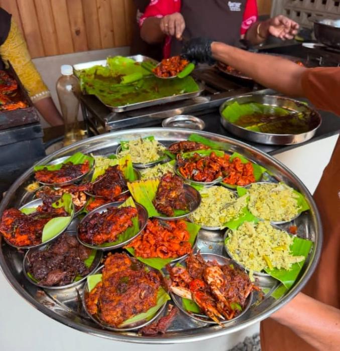 Seafoood restaurant in calicut beach,Meals in calicut beach,MEENOLAM 