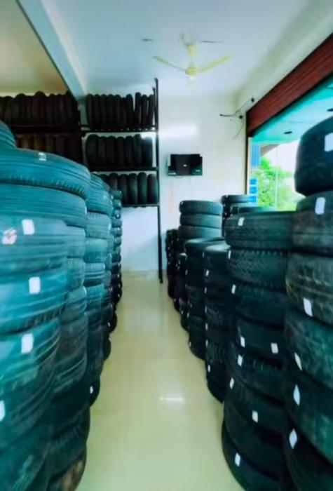 Tyre shop in  kurumathur kannur,Tyre wholesale Tyre retail sale in kurumathur kannur,Sulabha Tyres 