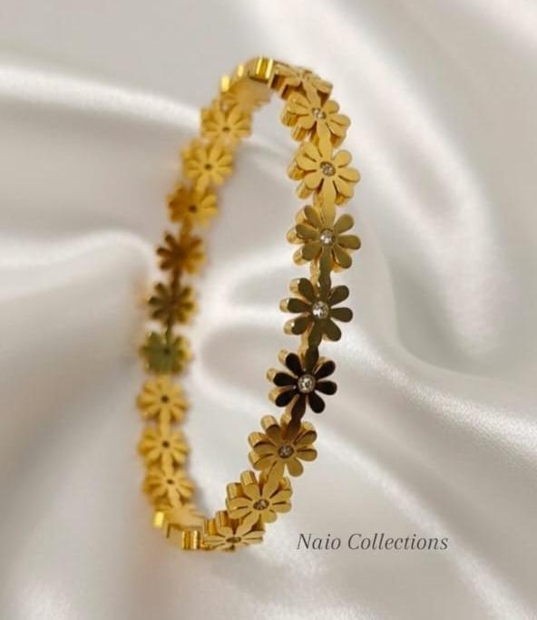  Anti tarnished  Jewellery Wholesaler in Thamarassery,Gold Plated Jewellery Wholesaler in Thamarassery, Anti tarnished  Jewellery Gold Plated Jewellery Sales in Thamarassery,Naio Collections 